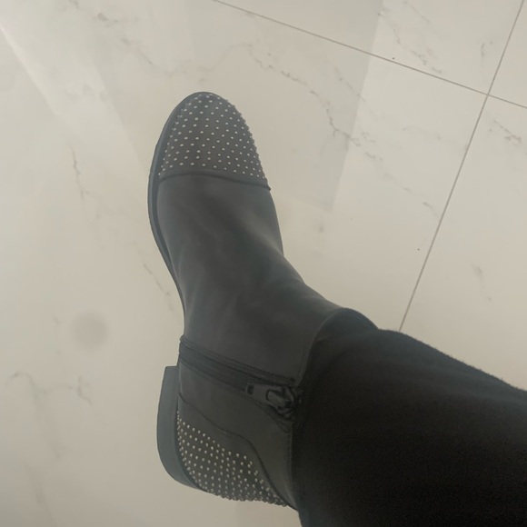 Stelle monelle studded leather boots - Picture 3 of 9